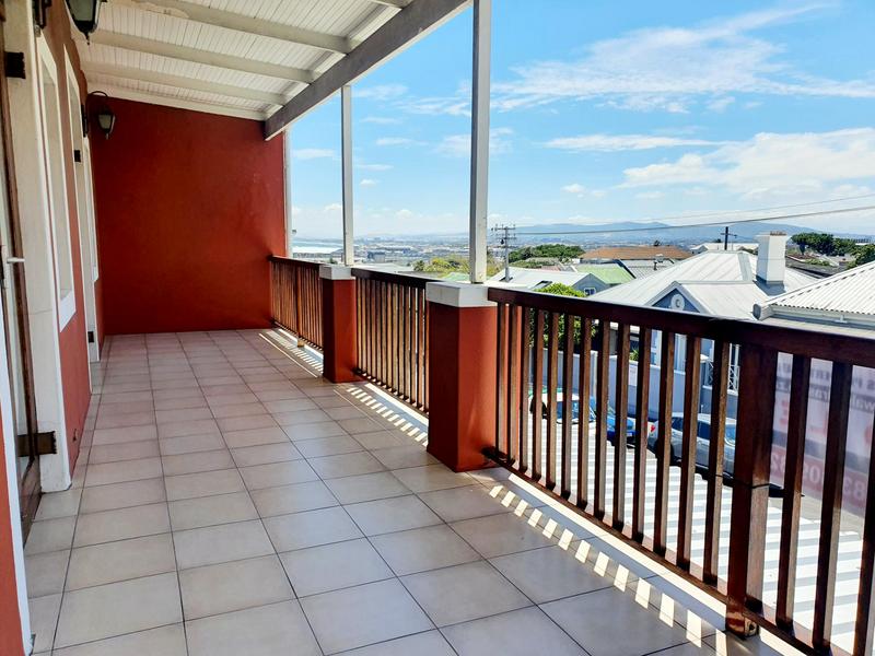 To Let 3 Bedroom Property for Rent in Woodstock Upper Western Cape